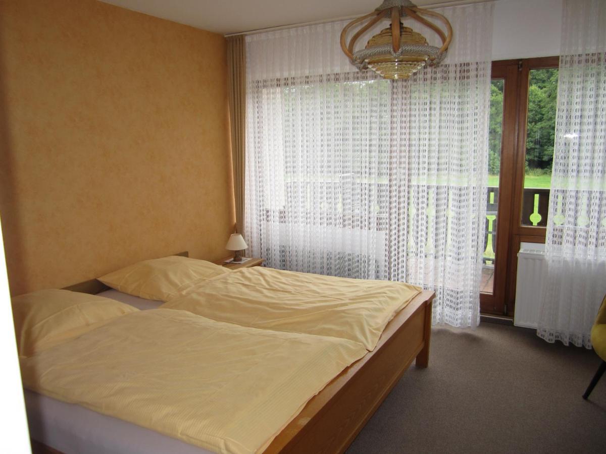 Pension-Gaestehaus Waldhof Winterberg Exterior foto